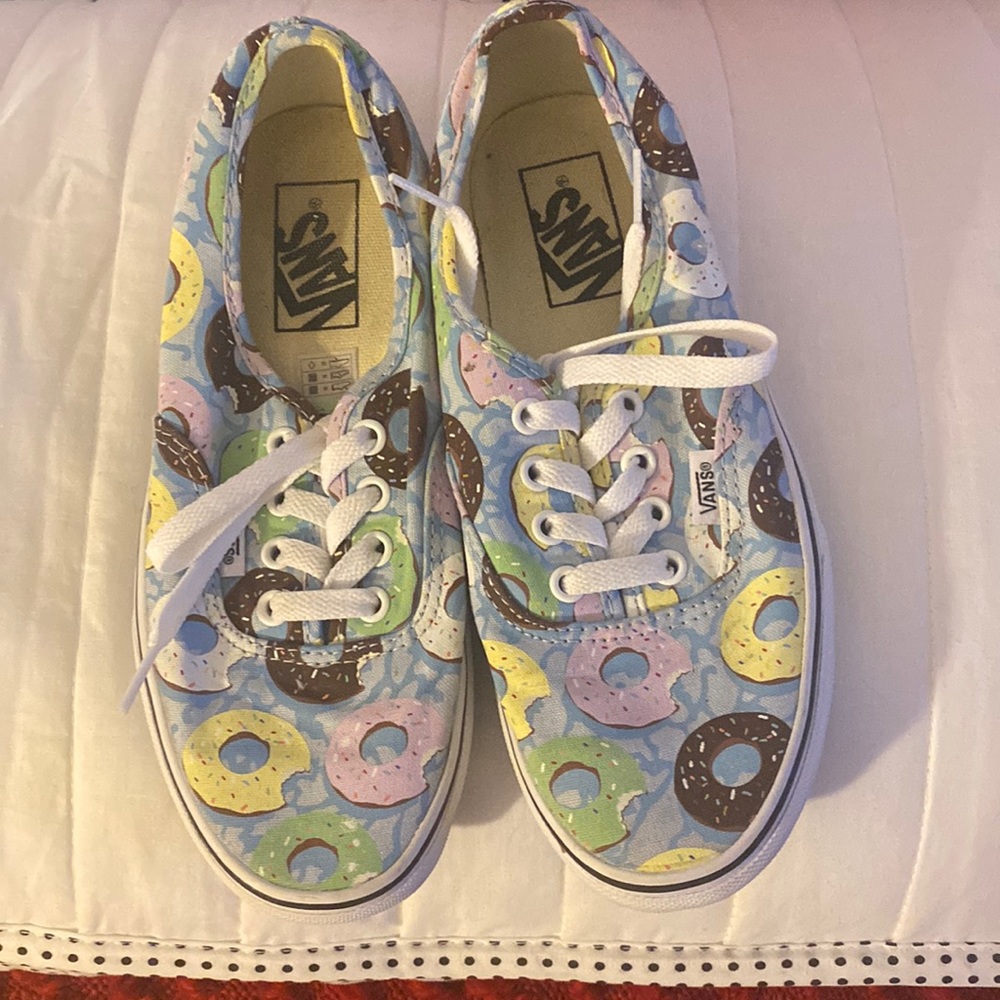 VANS WITH DONUTS PATTERN REALL CUTE WORN 1 time